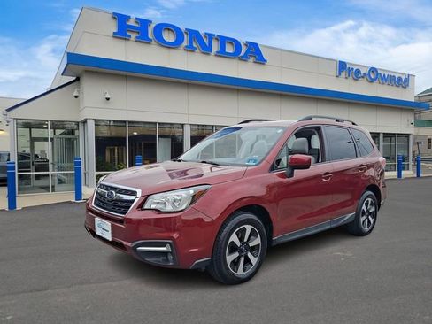 Used 2017 Subaru Forester 2.5i Premium AWD/4WD image 1
