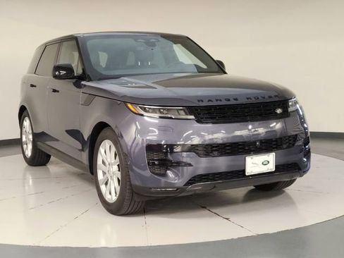Used 2025 Land Rover Range Rover Sport SE AWD/4WD image 7