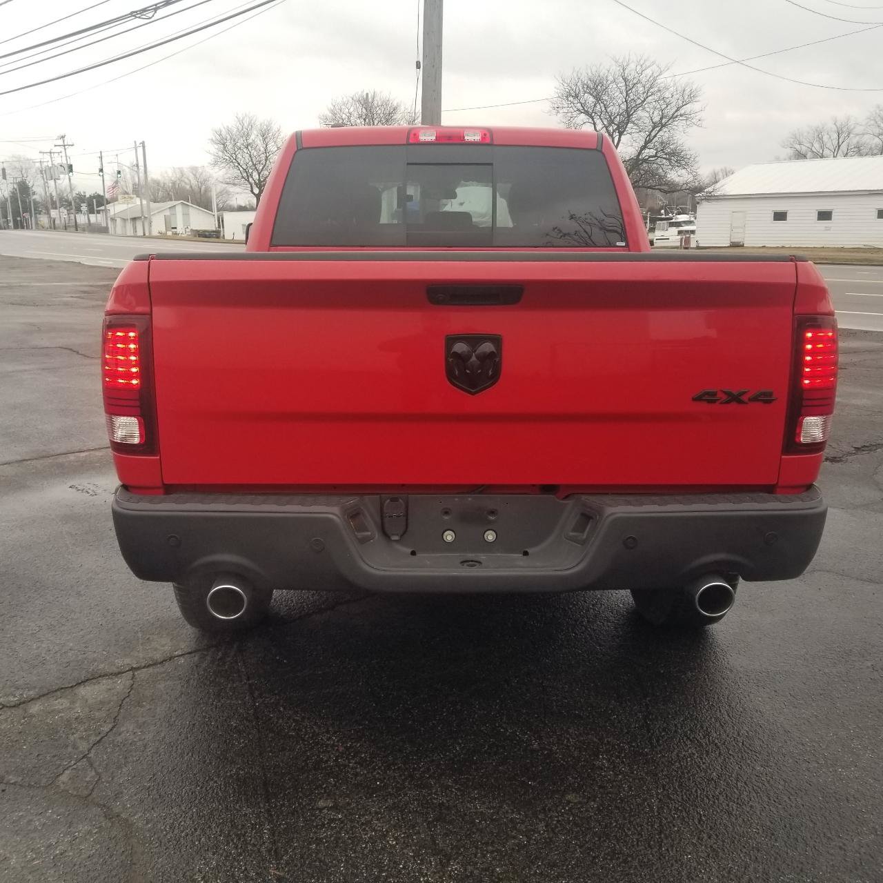 Used 2019 RAM 1500 Warlock AWD/4WD image 4