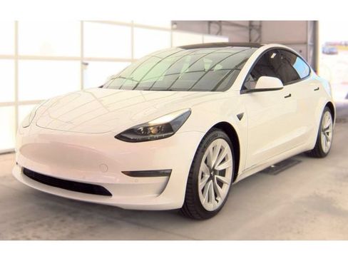 Used 2021 Tesla Model 3 Long Range AWD/4WD image 1