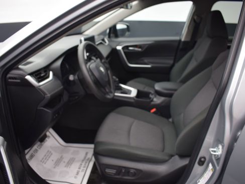 Used 2024 Toyota RAV4 XLE AWD/4WD image 13