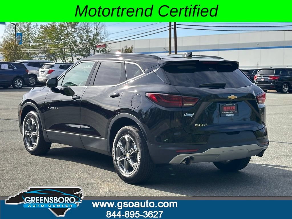 Used 2024 Chevrolet Blazer LT w/ Convenience Package FWD image 4