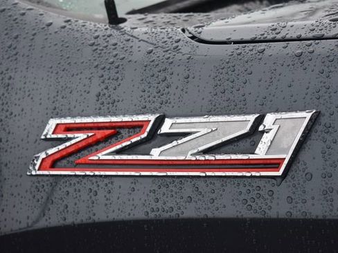 Used 2021 Chevrolet Silverado 1500 LT image 13