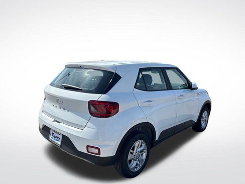New 2026 Hyundai Venue SE FWD image 6