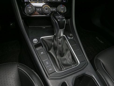 Used 2023 Volkswagen Jetta SE image 26