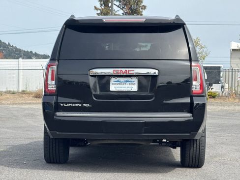 Used 2015 GMC Yukon XL Denali AWD/4WD image 7