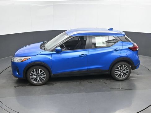 Used 2024 Nissan Kicks SV FWD image 35
