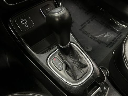 Used 2021 Jeep Compass Latitude image 19