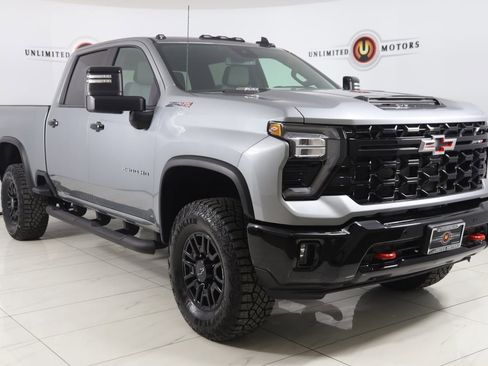 Used 2025 Chevrolet Silverado 2500 ZR2 image 22