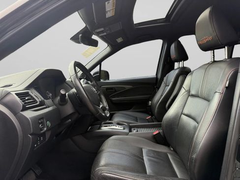 Used 2023 Honda Passport TrailSport image 16