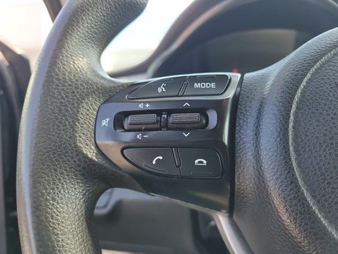 Used 2022 Kia Rio LX FWD image 19