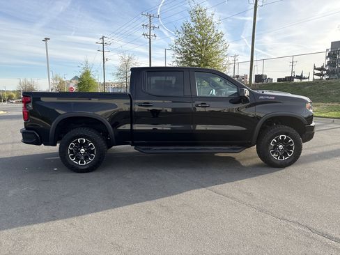 Used 2025 Chevrolet Silverado 1500 ZR2 w/ Technology Package AWD/4WD image 10
