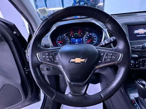 Used 2021 Chevrolet Equinox LT image 15