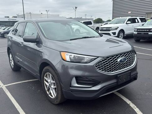 Used 2024 Ford Edge SEL AWD/4WD image 4