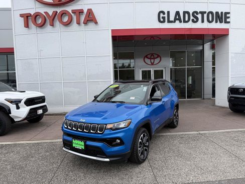 Used 2022 Jeep Compass Limited AWD/4WD image 1
