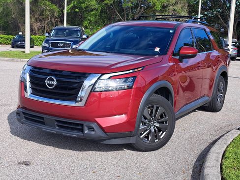 Certified 2022 Nissan Pathfinder SV w/ SV Premium Package image 34