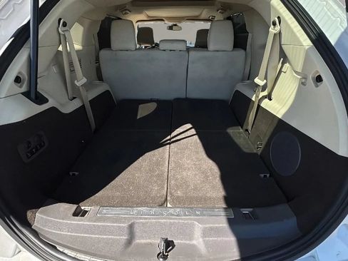 Used 2019 Lincoln MKT AWD image 46