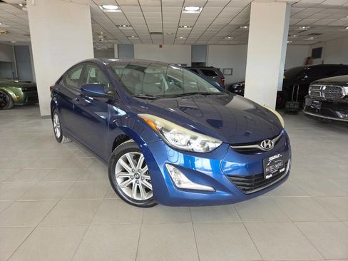 Used 2016 Hyundai Elantra SE w/ Option Group 02 FWD image 1
