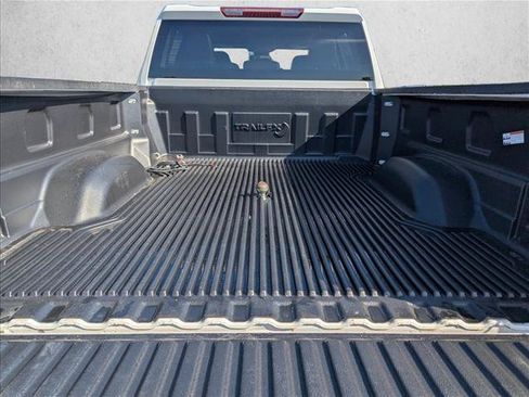 Used 2024 Chevrolet Silverado 2500 Custom w/ Custom Value Package AWD/4WD image 30