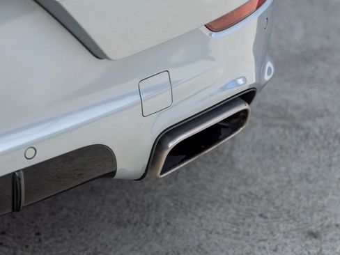 Certified 2025 Porsche Cayenne AWD/4WD image 20