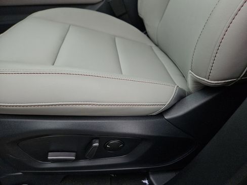 New 2026 Ford Explorer Active w/ Active Comfort Package image 23