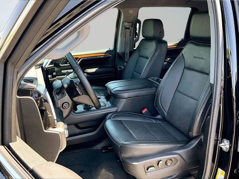 Used 2023 GMC Sierra 1500 Denali w/ Technology Package AWD/4WD image 26