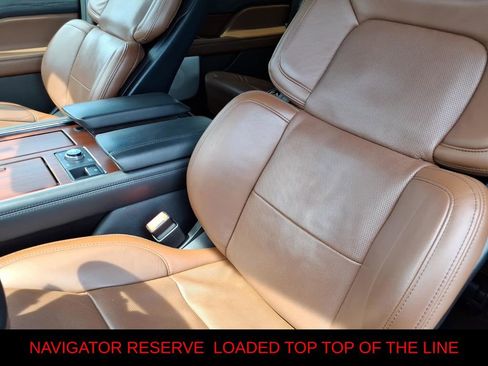 Used 2023 Lincoln Navigator Reserve AWD/4WD image 15