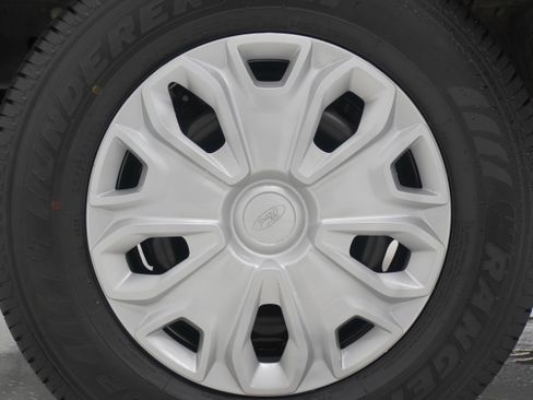 Used 2015 Ford Transit 350 XLT RWD image 22