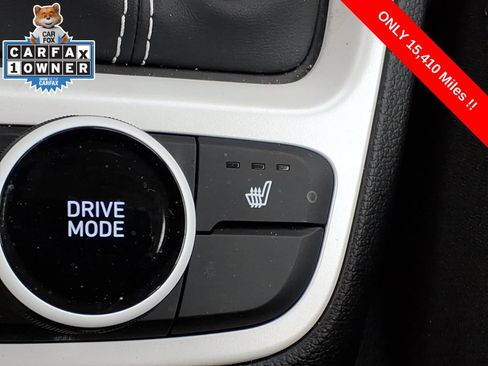 Used 2026 Hyundai Venue SEL FWD image 21