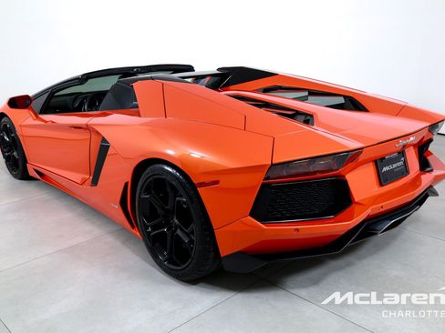 Used 2014 Lamborghini Aventador LP 700-4 AWD/4WD image 8