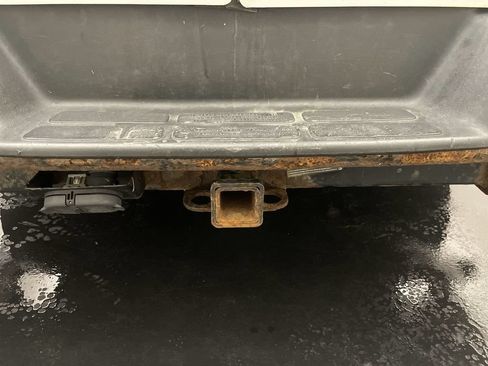 Used 2017 GMC Savana 2500 RWD image 23