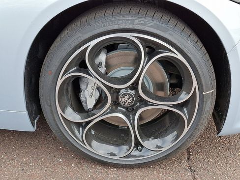 New 2025 Alfa Romeo Giulia AWD w/ Driving Assist Package image 5