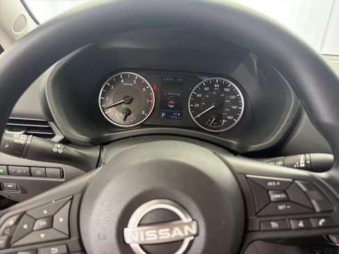 Used 2025 Nissan Sentra S w/ Lighting Package FWD image 7