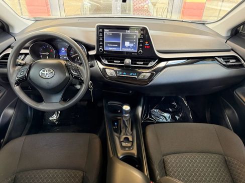 Used 2021 Toyota C-HR LE image 28
