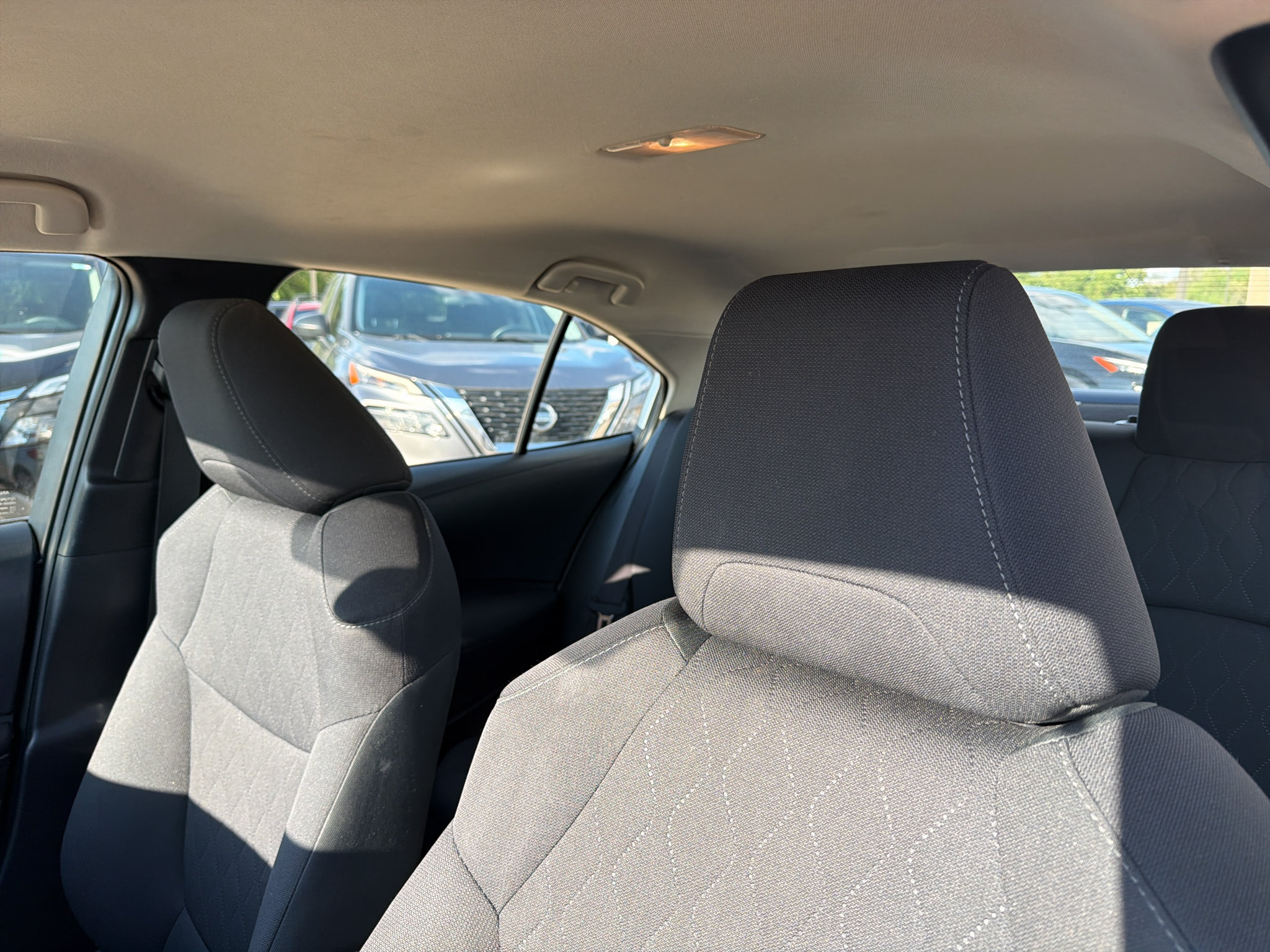 Used 2020 Toyota Corolla LE FWD image 31