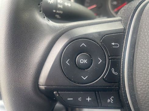 Used 2021 Toyota Corolla SE image 32