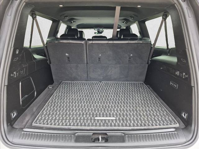 Used 2024 Jeep Wagoneer L Series II w/ Flexible Seating Group AWD/4WD image 6