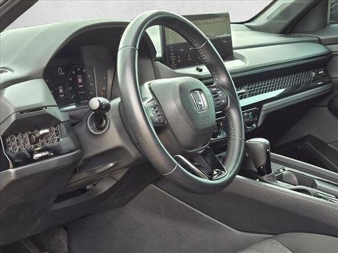 Used 2024 Honda Accord Sport image 9