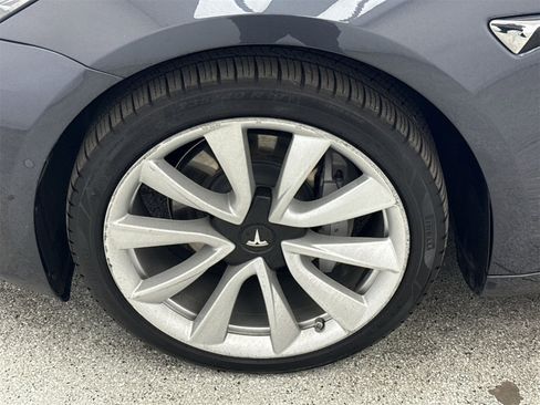 Used 2018 Tesla Model 3 Long Range image 37