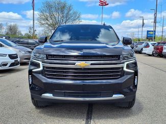 Used 2023 Chevrolet Suburban LT w/ LT Signature Package AWD/4WD video 2