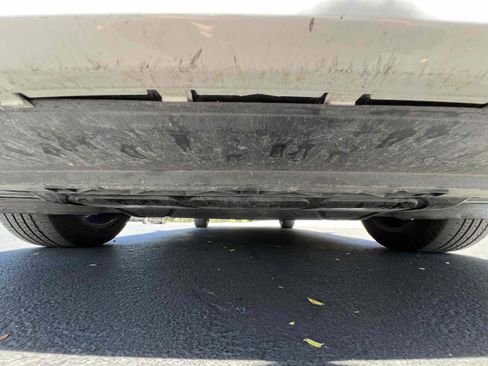 Used 2015 Volkswagen e-Golf SEL Premium image 35