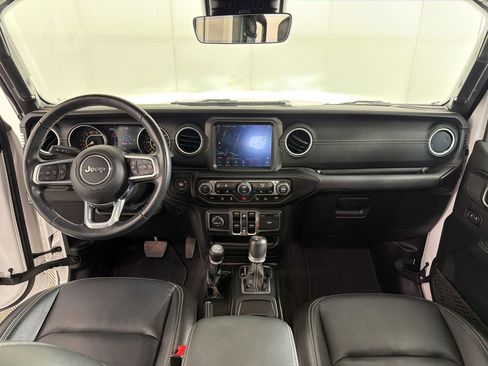 Used 2021 Jeep Wrangler Unlimited Sahara AWD/4WD image 16