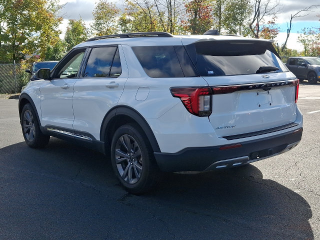 Used 2025 Ford Explorer Active w/ Active Comfort Package AWD/4WD image 9