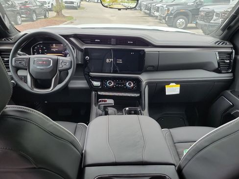 New 2026 GMC Sierra 1500 AT4X AWD/4WD image 7