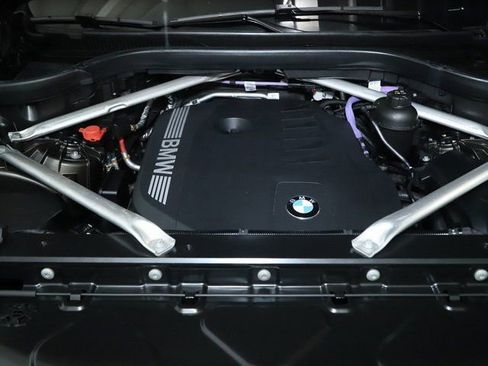 Certified 2024 BMW X5 xDrive40i w/ Premium Package image 36