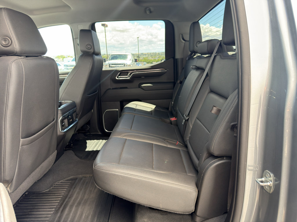Used 2023 Chevrolet Silverado 1500 LTZ AWD/4WD image 29