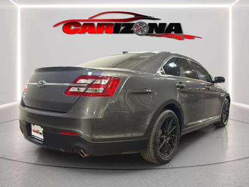 Used 2017 Ford Taurus SE image 8