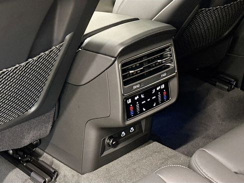 New 2025 Audi Q7 3.0T Premium Plus image 17