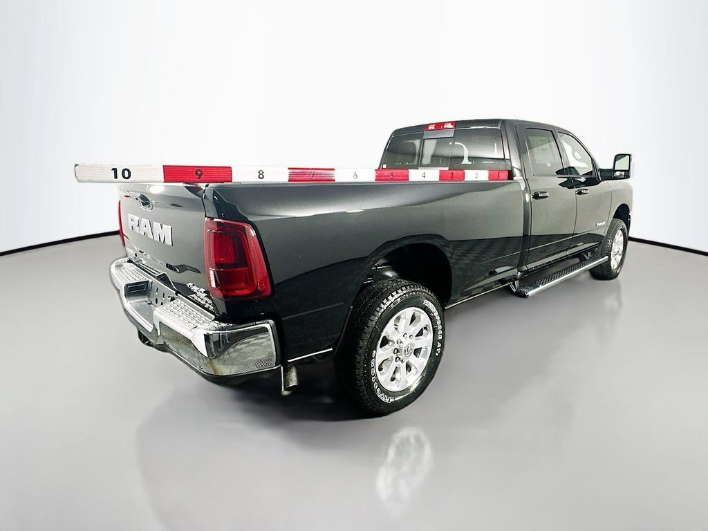 New 2026 RAM 2500 Laramie AWD/4WD image 7