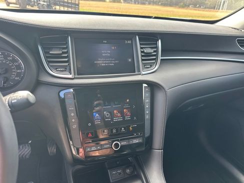Used 2023 INFINITI QX50 Pure FWD image 28